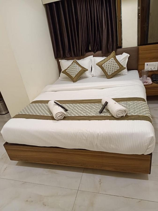 Hotel Ashyana - Near To Grant Road Station Mumbai  Buitenkant foto