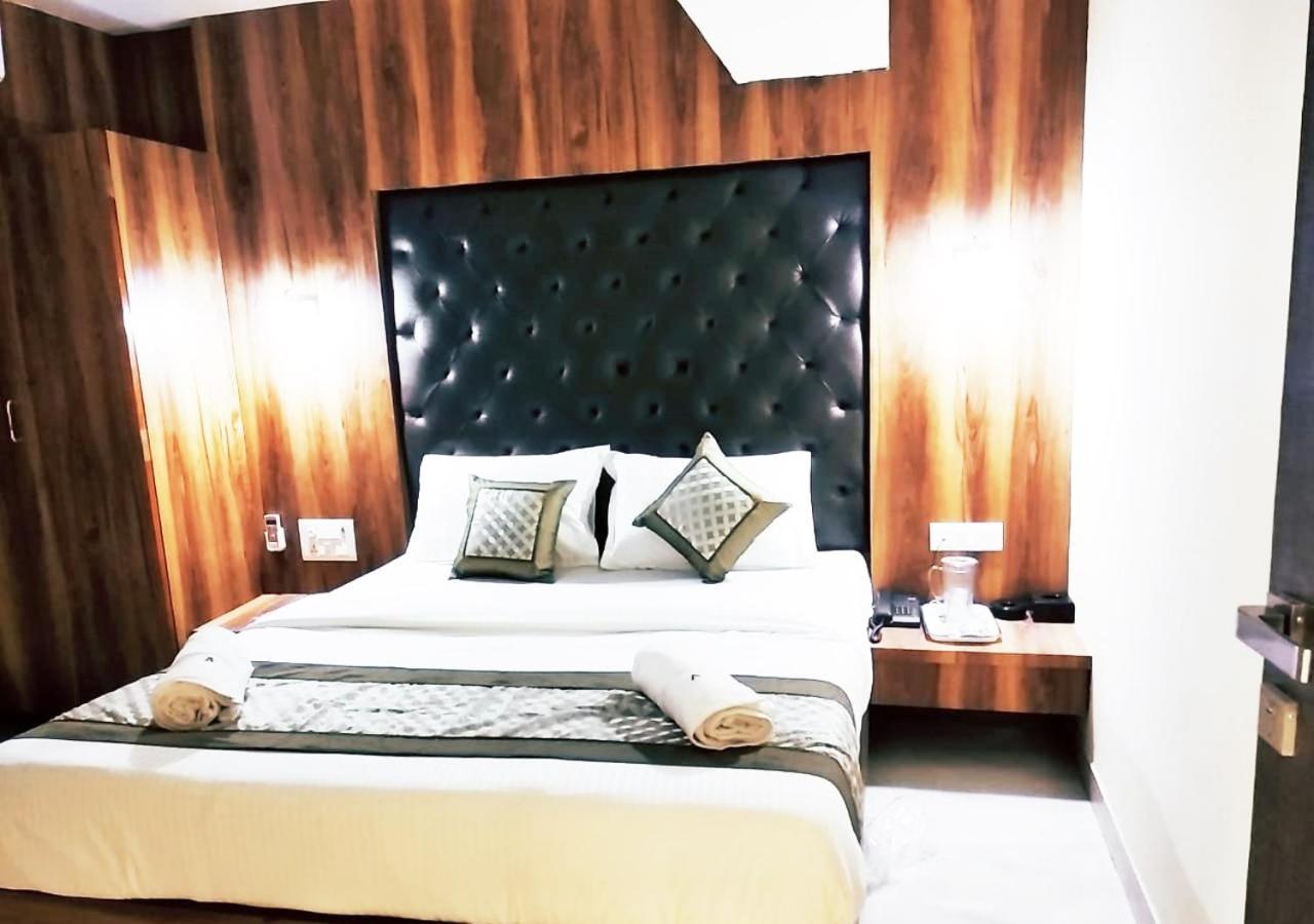 Hotel Ashyana - Near To Grant Road Station Mumbai  Buitenkant foto