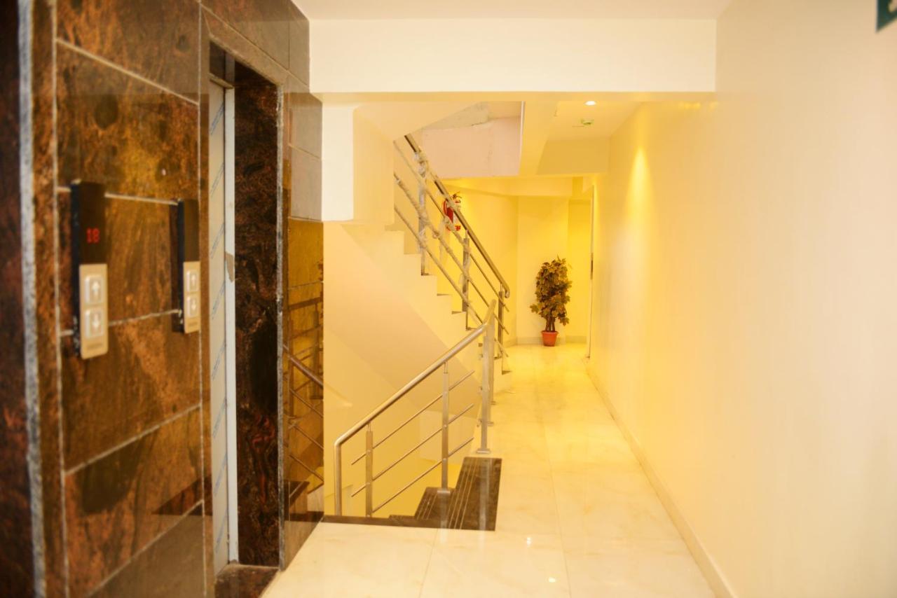 Hotel Ashyana - Near To Grant Road Station Mumbai  Buitenkant foto