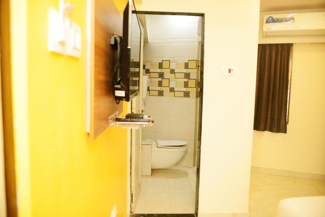 Hotel Ashyana - Near To Grant Road Station Mumbai  Buitenkant foto