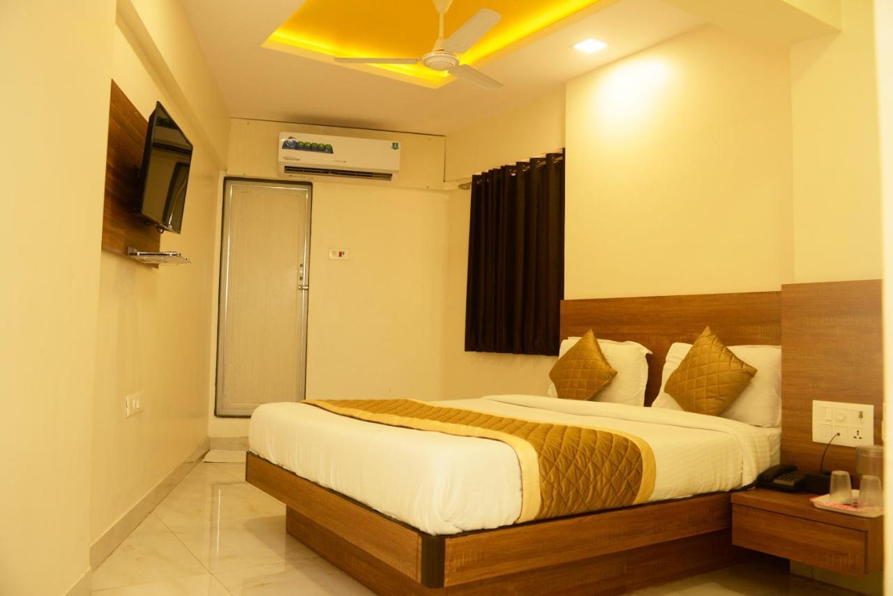 Hotel Ashyana - Near To Grant Road Station Mumbai  Buitenkant foto